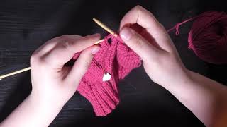 George Crafts Knitting finishing thumbs in all in one mittens [upl. by Candie]