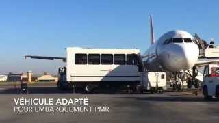 Embarquement avion PMR [upl. by Aissatsana]