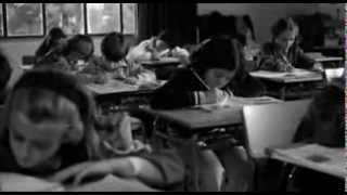 quotEs Tardequot Cortometraje sobre Bullying [upl. by Natlus429]