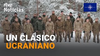 GUERRA UCRANIA Así suena el VILLANCICO con el que la OTAN y sus SOLDADOS felicitan la NAVIDAD RTVE [upl. by Ibur]