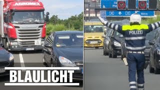 Autobahnpolizei erzwingt Rettungsgasse  56 Verstöße in vier Stunden [upl. by Bunns]