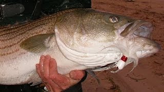 Surf Fishing with Bucktails in Rough Water [upl. by Airdnala]