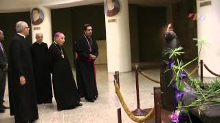 Prelate of Opus Dei visits the tomb of Bishop Romero  El Prelado visita la tumba de Mons Romero [upl. by Ibrad]