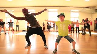 INCREDIBLE DANCE MOVES BY YOUNG KID amp PROFESSIONAL URBAN TEACHER [upl. by Ednil874]