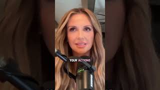 Carly Pearce on concert etiquette carlypearce bekind ladygang podcast beccatobin [upl. by Whitten]