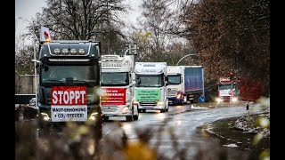 XXLDemo LkwFahrer demonstrieren im Kreis Herford laut hupend gegen Mauterhöhung [upl. by Sherline]