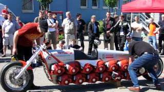 Dolmette  Motorrad mit 24 KettensägenMotoren Chainsaw Bike [upl. by Arit222]