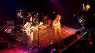 Lez Zeppelin  Whole Lotta Love  live Cologne 2007  by blighttv [upl. by Aneelahs]