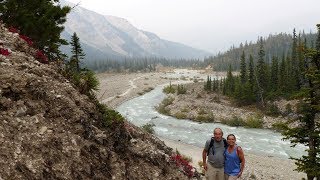 PROMENADE DES GLACIERS  RANDONNÉE VERS LA CASCADE DU GLACIER BOW  PARC NATIONAL DE BANFF  ALBERTA [upl. by Yarvis60]