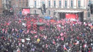 Le Front de gauche place du Capitole [upl. by Karoly]