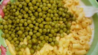 Canned Mac amp Cheese w Green Peas [upl. by Yelha]