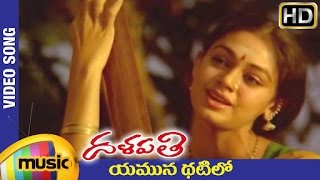 Teenmaar Video Songs  Barbie Bommaki  Pawan Kalyan Trisha  Benny Dayal  Mani Sharma [upl. by Fine]