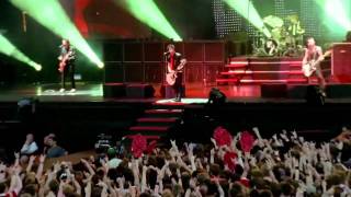 Green Day  Holiday Live Bullet In A Bible 2005 [upl. by Eilyac]