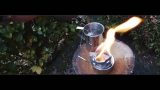 Bushcraft  Outdoor  Tee kochen auf dem Trangia Spirituskocher [upl. by Ginzburg865]