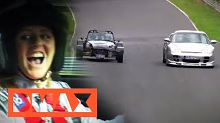 Porsche vs Caterham  D MOTOR  DMAX Deutschland [upl. by Divod]