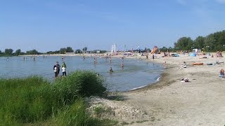 Strand Makkum Zomer 2015 [upl. by Enimassej]