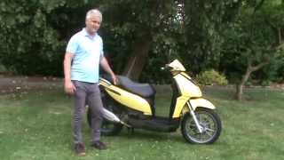 Piaggio Carnaby 125 ScooterGiant review [upl. by Jak75]