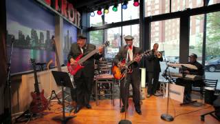 Cadillac Blues  Ralphe Armstrong featuring Johnny Bassett live  UDetroit [upl. by Ottie]