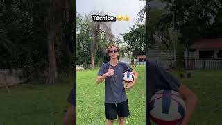 Técnico comemorando ponto 🥳🥳🥳 volleyball voleibol humor volei volley voleiball [upl. by Etteyniv]