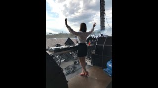 NINA KRAVIZ playing Hardcore track in a full Vivienne Westwood look DecibelOpenAir by LUCA DEA [upl. by Stefano]