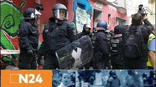 Massiver Einsatz Polizei räumt linken Szeneladen Friedel54 Berlin Neukölln [upl. by Habeh]