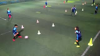 U10 passe Appel de balle controle pied gauche  Passe pied droit training football soccer [upl. by Jillie]