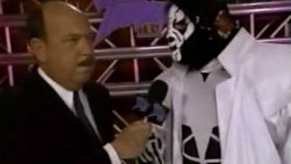 La Parka Speaking English [upl. by Kurland790]