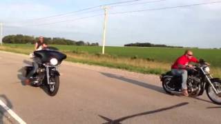 1250cc sportster vs 131quot street glide drag race [upl. by Oglesby]