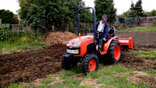 Entrega Tractor Kubota B2530 Maia 4 de 6 [upl. by Aida]