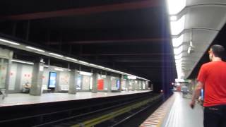 Station De brouckère de la ligne 1 du métro à Bruxelles [upl. by Ymer935]