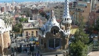 Barcelona  Los 10 lugares que no os podéis perder [upl. by Assirralc]