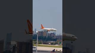 Sunwing Airlines Boeing737 Arriving at Toronto Airport short video viral short new sunwing [upl. by Suzanna352]