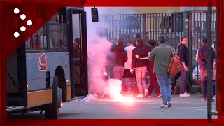 SampdoriaSpezia larrivo dei bus con i tifosi spezzini al Marassi stadio blindato per la partita [upl. by Eiggem]