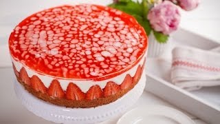 Rezept Sommerliche ErdbeerTorte von Dr Oetker [upl. by Solnit1]