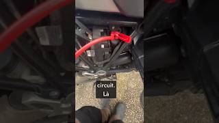 TUTO  COMMENT DÉMARRER SA MOTO AU BOOSTER [upl. by Sirk]