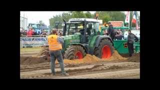 Fendt 718 Vario am Eingraben beim Trecker Treck in Visselhövede 2012 [upl. by Corder57]