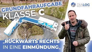 Rückwärts rechts in eine Einmündung  Grundfahraufgabe Klasse CLKW erklärt  DIALOG BZ [upl. by Fidelas]