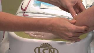 How to apply paraffin wax profesionally to the hands [upl. by Vasilek9]