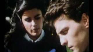 Temblando  Hombres G escenas de Devuélveme a mi chica 1987 [upl. by Ielirol]