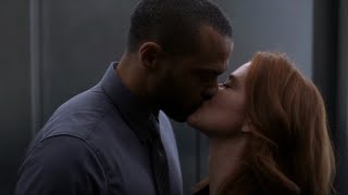 April amp Jackson Kiss on the Elevator on Greys Anatomy 18x20 May 26 2022 [upl. by Yelroc]