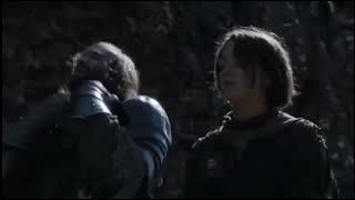 Arya se ríe de la muerte de su tía Lysa Arryn  juego de tronos español latino [upl. by Iphigenia]