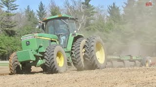 JOHN DEERE Tractors Plowing [upl. by March]