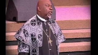 Bishop Jakes discusses fatherlessness on Oprahs Lifeclass at MegaFest [upl. by Ahola]