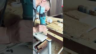 Makita XTR01Z 18V LXT LithiumIon Brushless Cordless Compact Router [upl. by Ansilme]