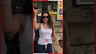 Ameesha Patel ने उतारी Shahrukh की नकल देखते रह गए सब [upl. by Cornel91]