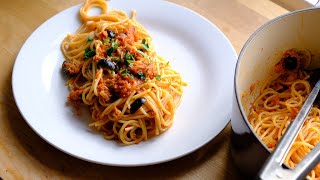 PANTRY PASTA RECIPE  QUARANTINE FRIENDLY TUNA PASTA  BAASTO FUDUD OON CAADI AHAYN  ILHAN A [upl. by Chickie85]