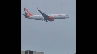 Sunwing airlines ex westjet 737 arrival at Toronto Pearson Airport sunwing 737 737max [upl. by Mehala]