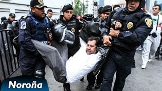 Policía Reprime a Fernández Noroña y Manifestantes en el Senado [upl. by Serrell131]