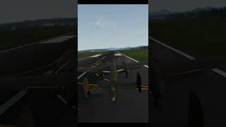 B25 Bomber almost crashes at landing [upl. by Clauddetta]