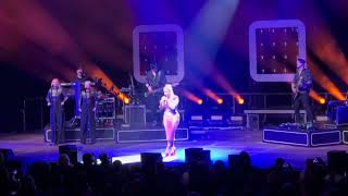 Beatrice Egli live in Kiel mit quotDas wissen nur wirquot [upl. by Ettinger623]